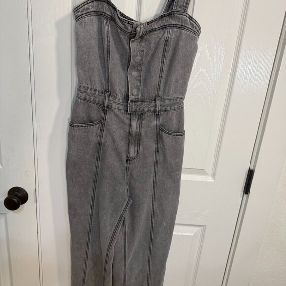 ASTR The Label Washed Denim Jumpsuit size S lightwash Casual Sleeveless - Picture 11 of 11